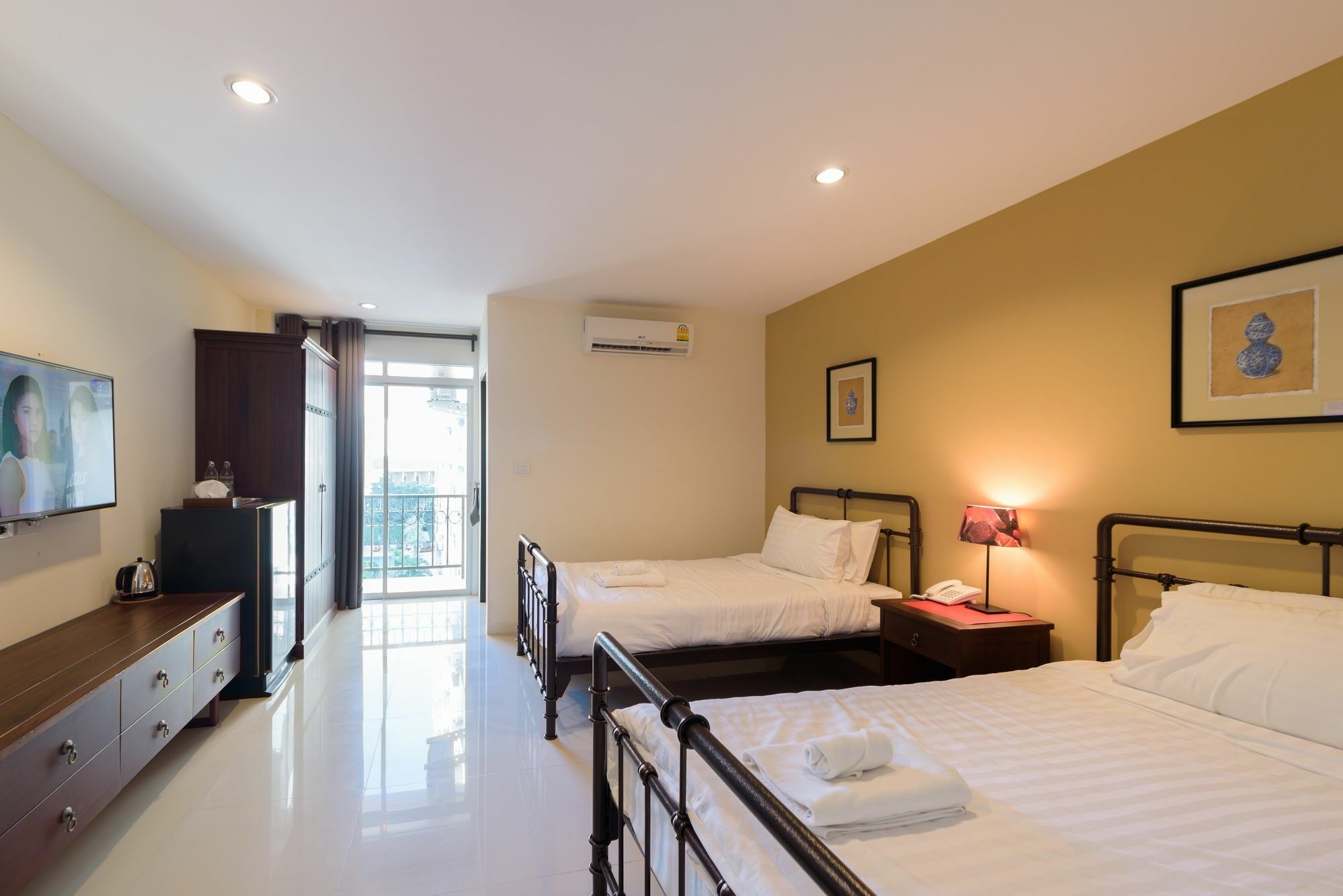 The Hideaway Resort Pattaya Exterior photo